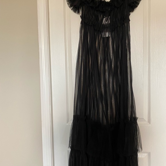 DRESSES. Some never worn msssage me - Picture 7 of 8